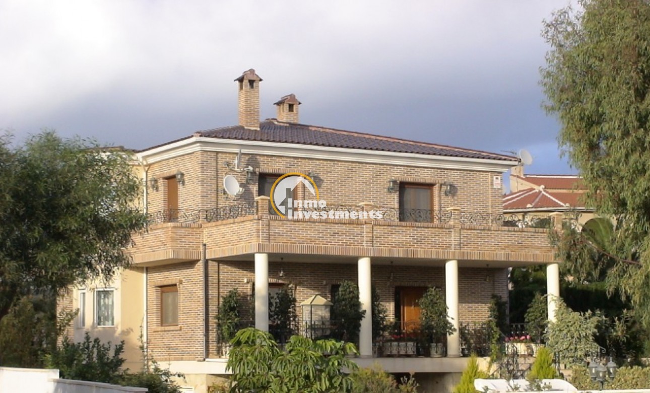 Resale - Villa - Ciudad Quesada