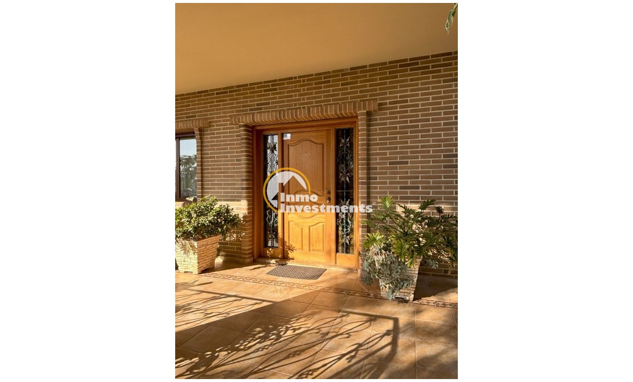 Resale - Villa - Ciudad Quesada