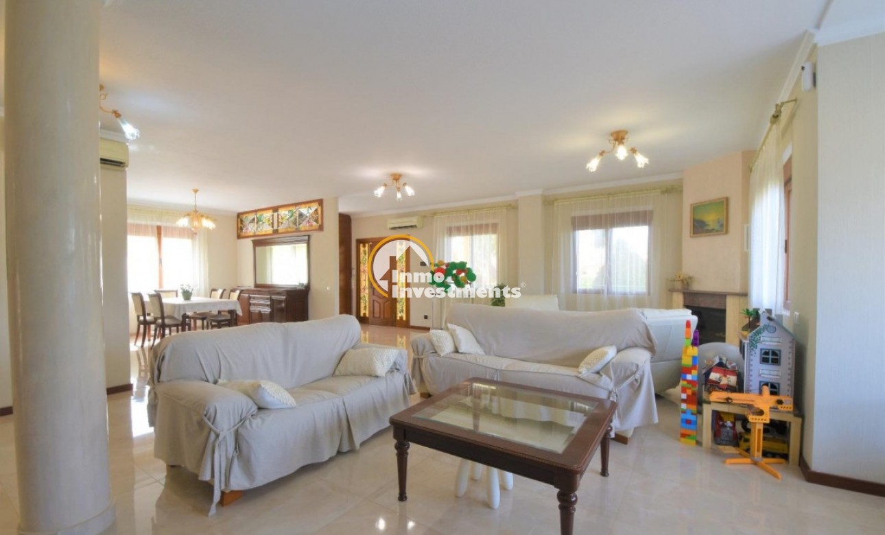 Resale - Villa - Ciudad Quesada