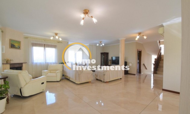 Resale - Villa - Ciudad Quesada