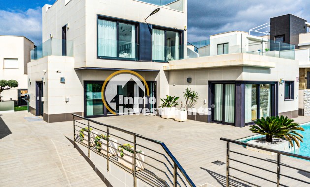 Resale - Villa - San Miguel de Salinas - Las Communicaciones