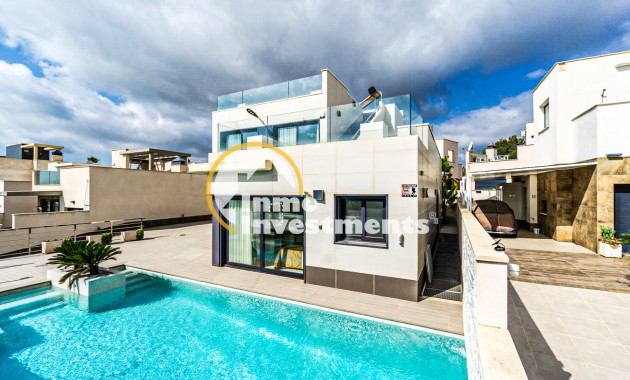 Resale - Villa - San Miguel de Salinas - Las Communicaciones