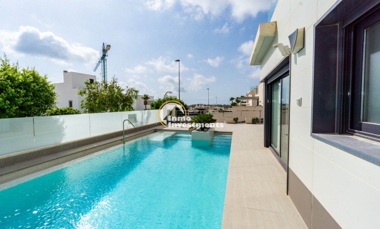 Resale - Villa - San Miguel de Salinas - Las Communicaciones