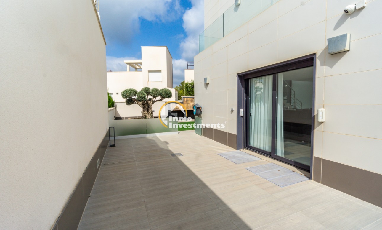 Resale - Villa - San Miguel de Salinas - Las Communicaciones