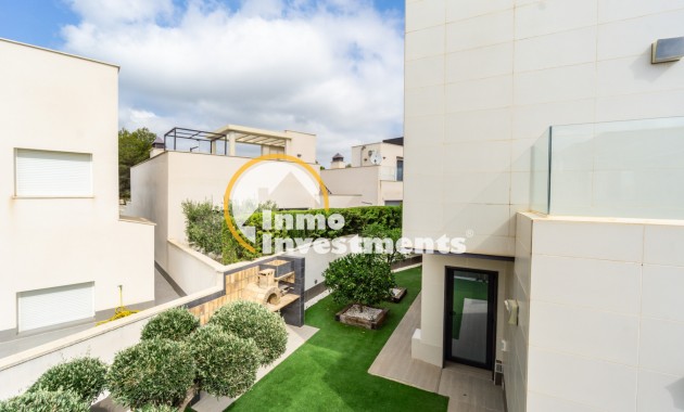 Resale - Villa - San Miguel de Salinas - Las Communicaciones