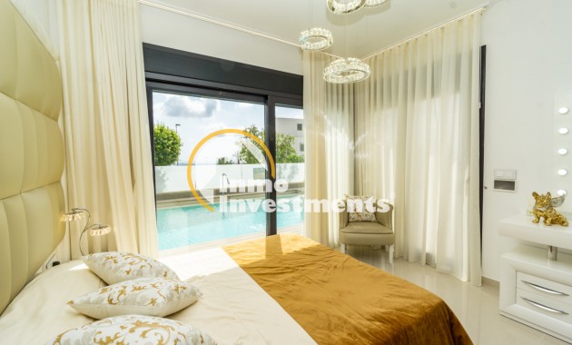 Resale - Villa - San Miguel de Salinas - Las Communicaciones