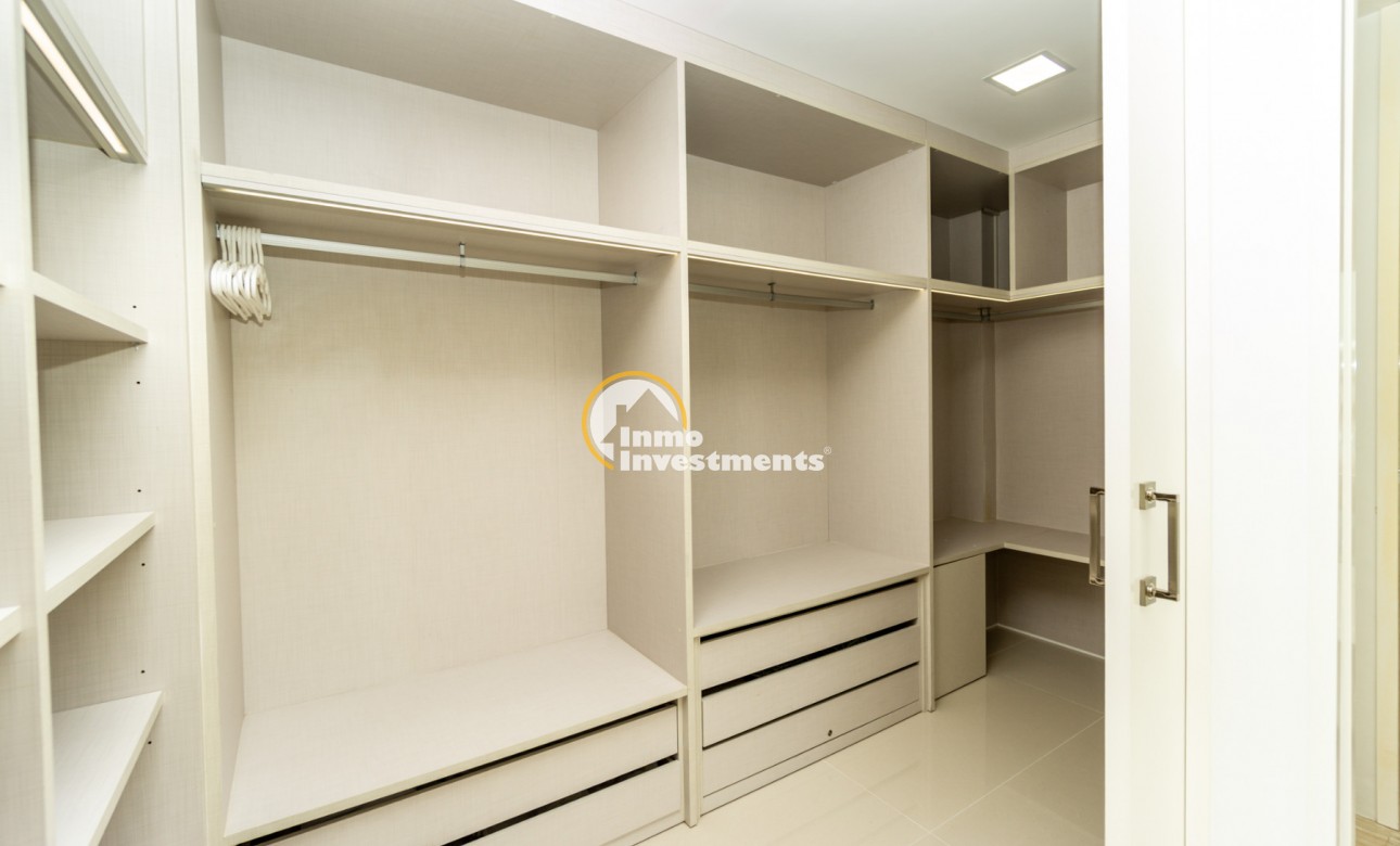 Resale - Villa - San Miguel de Salinas - Las Communicaciones