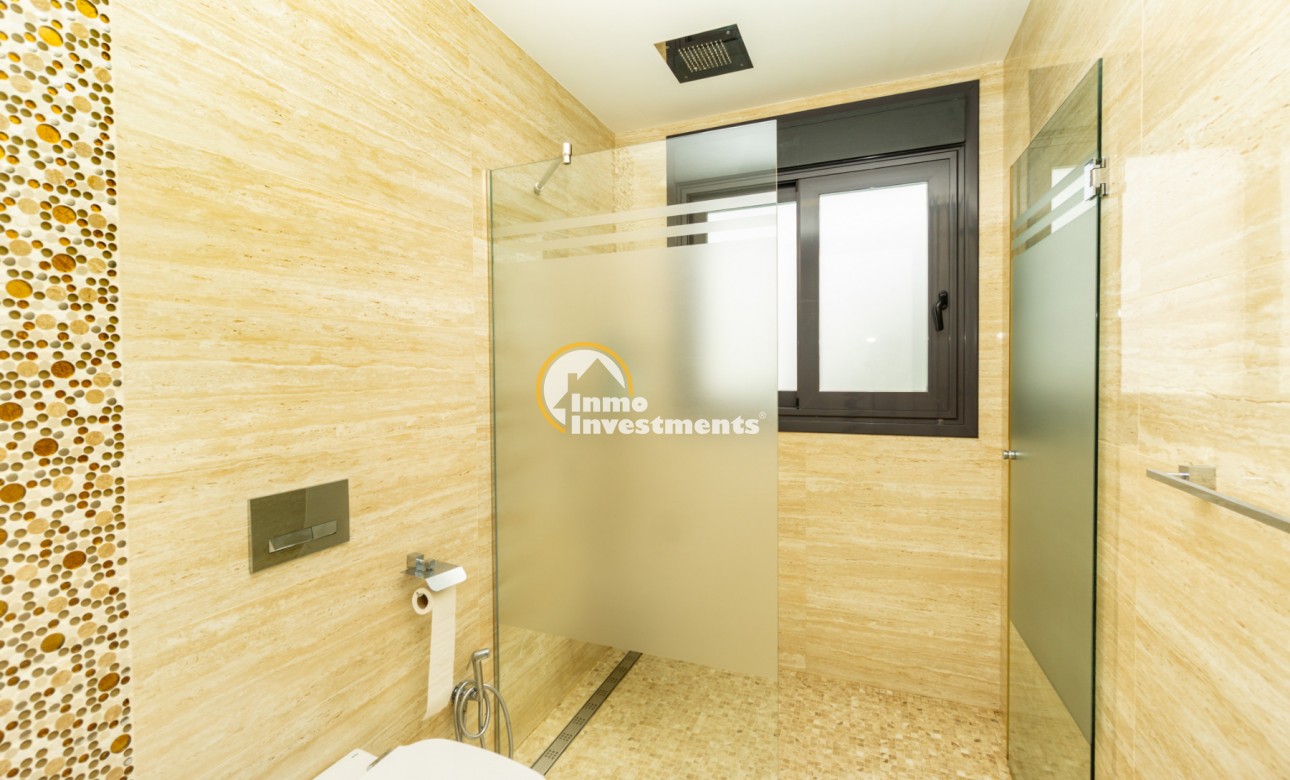 Resale - Villa - San Miguel de Salinas - Las Communicaciones