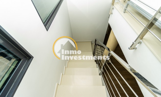 Resale - Villa - San Miguel de Salinas - Las Communicaciones