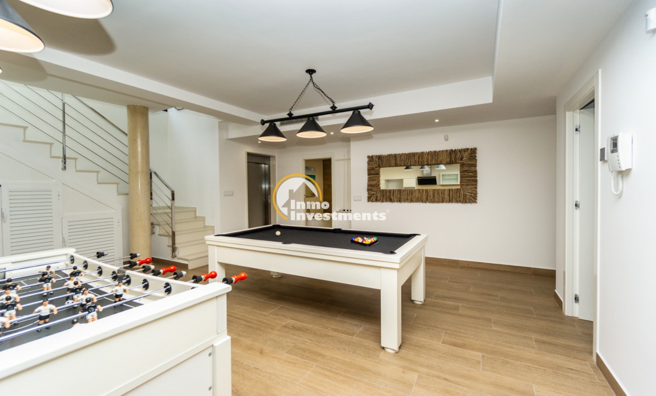 Resale - Villa - San Miguel de Salinas - Las Communicaciones