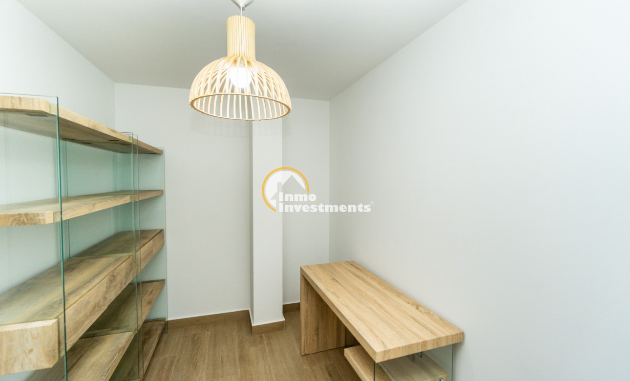 Resale - Villa - San Miguel de Salinas - Las Communicaciones