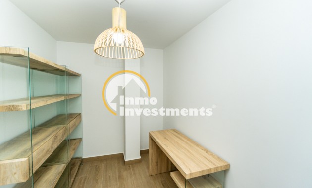 Resale - Villa - San Miguel de Salinas - Las Communicaciones