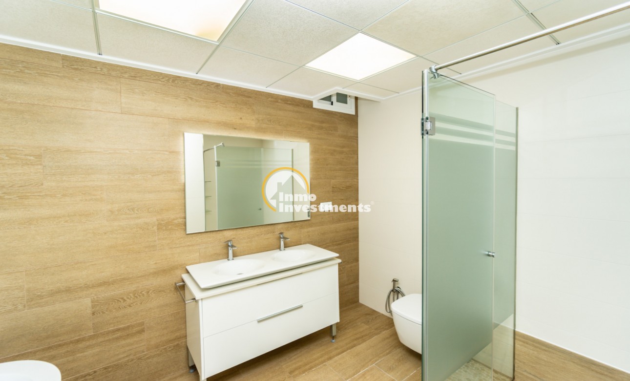 Resale - Villa - San Miguel de Salinas - Las Communicaciones