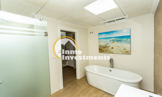 Resale - Villa - San Miguel de Salinas - Las Communicaciones