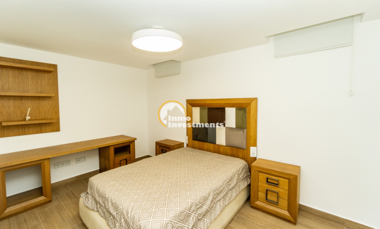 Resale - Villa - San Miguel de Salinas - Las Communicaciones