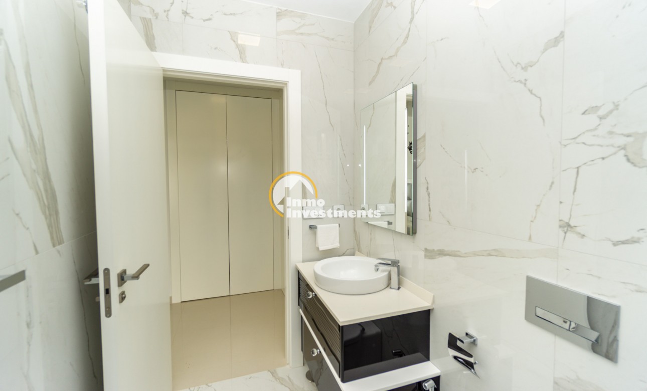 Resale - Villa - San Miguel de Salinas - Las Communicaciones