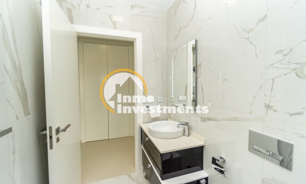 Resale - Villa - San Miguel de Salinas - Las Communicaciones