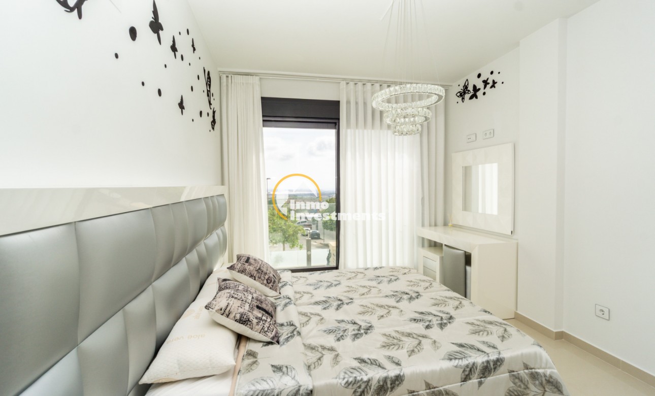 Resale - Villa - San Miguel de Salinas - Las Communicaciones