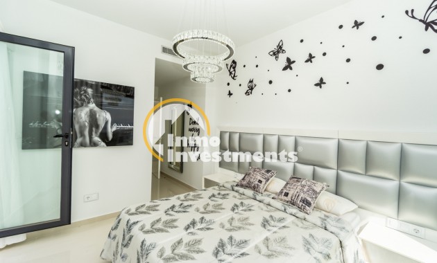 Resale - Villa - San Miguel de Salinas - Las Communicaciones