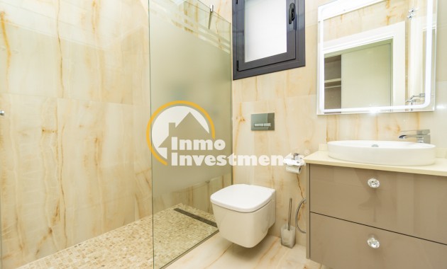 Resale - Villa - San Miguel de Salinas - Las Communicaciones