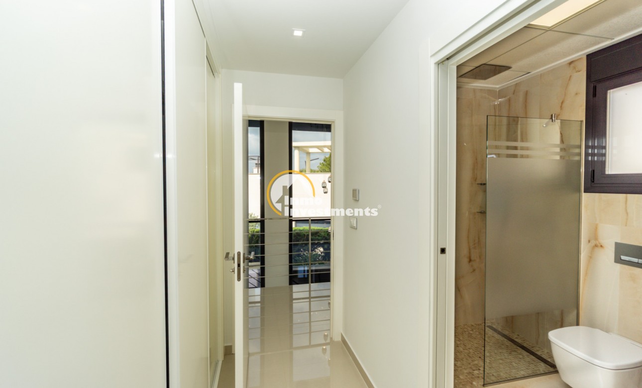 Resale - Villa - San Miguel de Salinas - Las Communicaciones