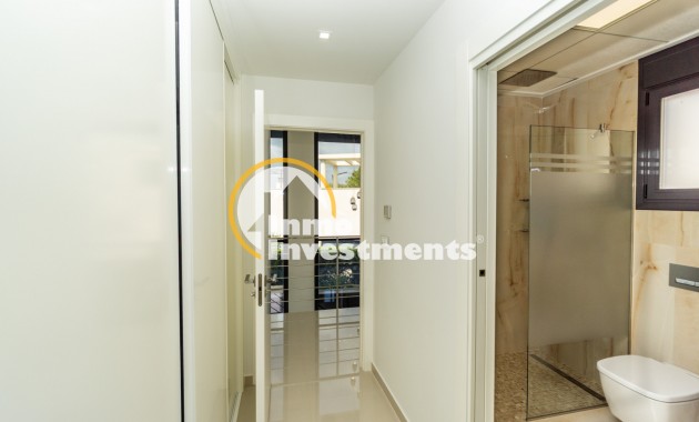 Resale - Villa - San Miguel de Salinas - Las Communicaciones