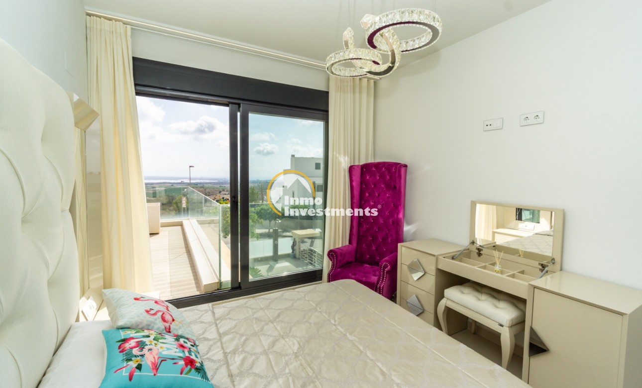 Resale - Villa - San Miguel de Salinas - Las Communicaciones