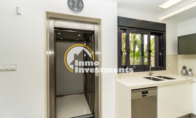 Resale - Villa - San Miguel de Salinas - Las Communicaciones