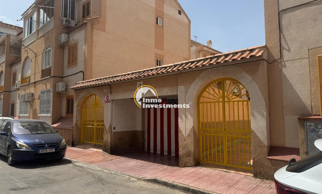 Bestaande bouw - Garaje - Torrevieja - Playa del Acequion