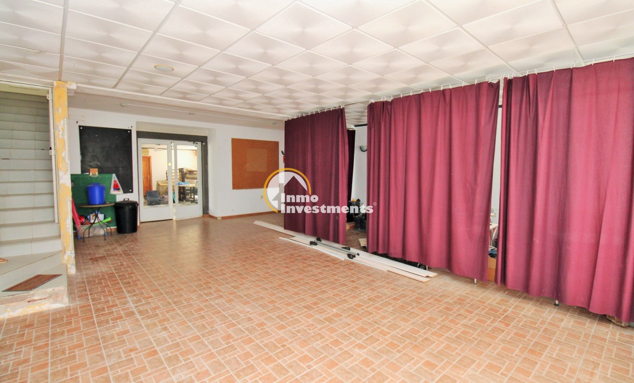 Bestaande bouw - Commercieel - Villamartin