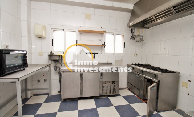 Bestaande bouw - Commercieel - Villamartin