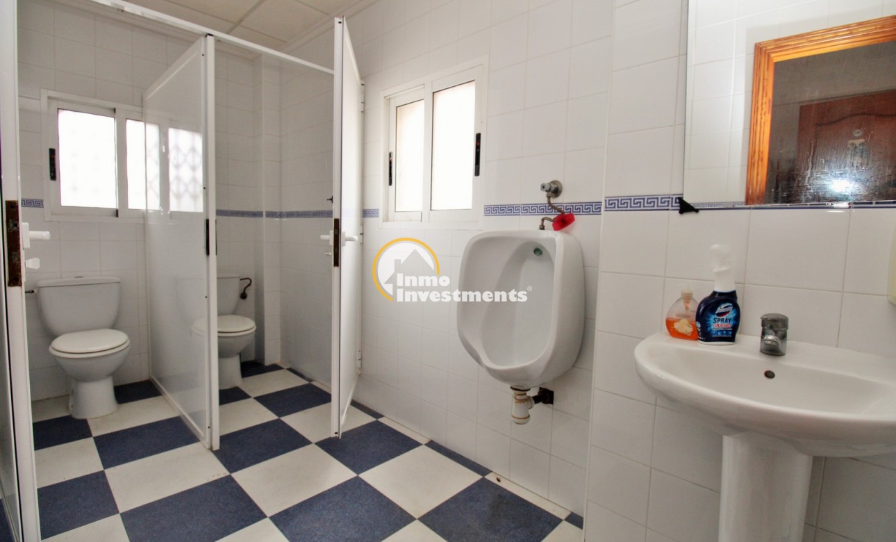 Bestaande bouw - Commercieel - Villamartin