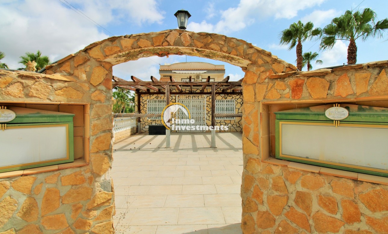 Bestaande bouw - Commercieel - Villamartin