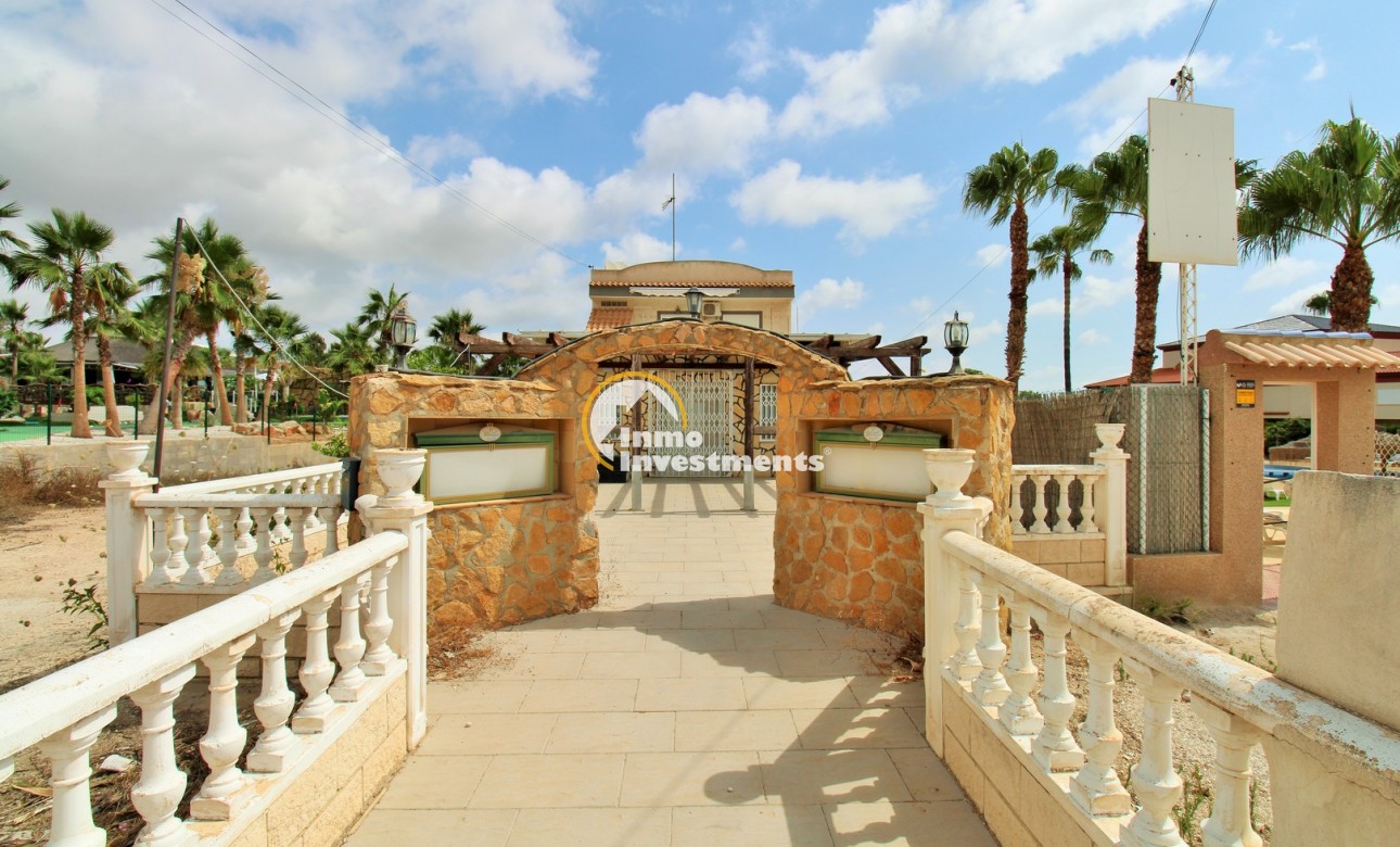 Bestaande bouw - Commercieel - Villamartin