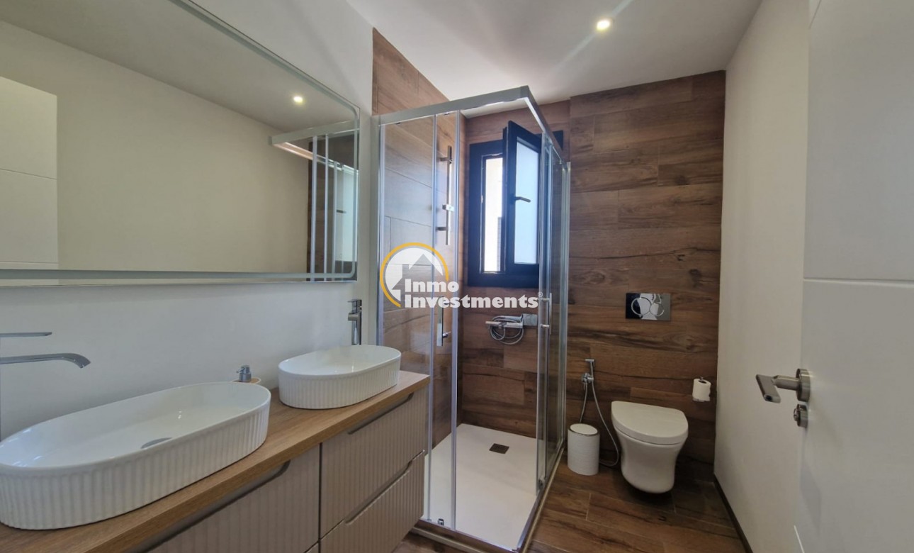 Resale - Villa - Los Balcones