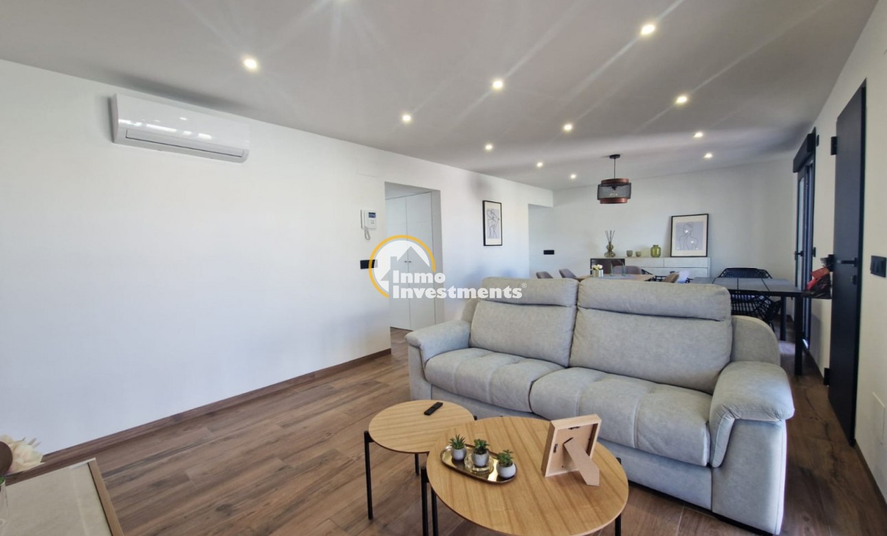 Resale - Villa - Los Balcones