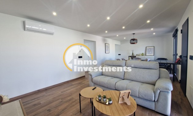 Resale - Villa - Los Balcones