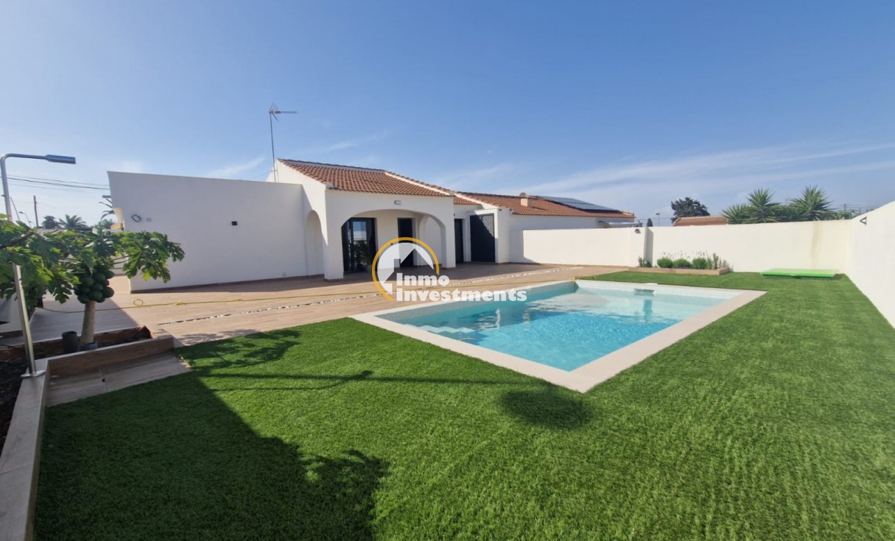 Resale - Villa - Los Balcones