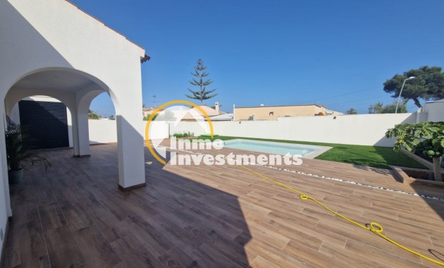 Resale - Villa - Los Balcones