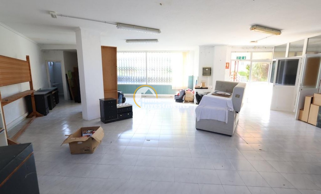 Resale - Commercial - Orihuela Costa - La Zenia