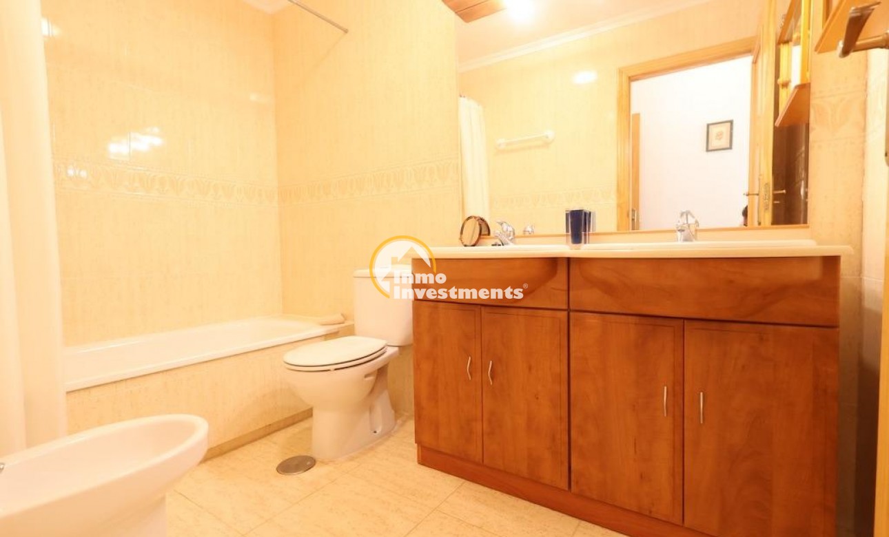 Resale - Apartment - Playa Flamenca - Zenia Mar