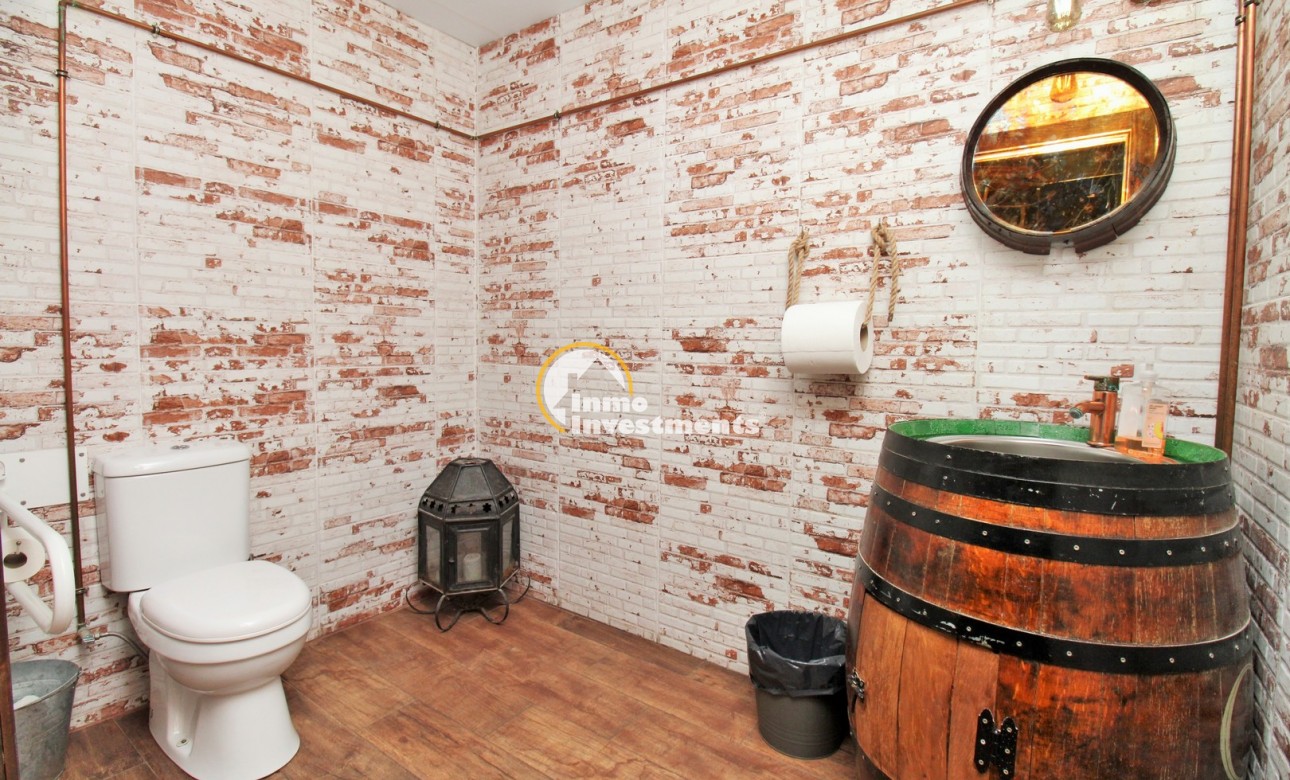 Bestaande bouw - Commercieel - Villamartin