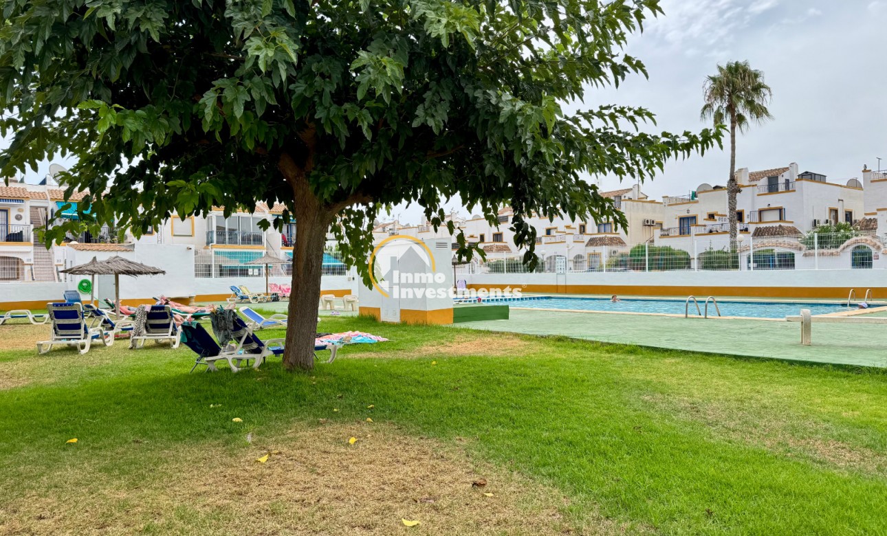 Resale - Town house - Torrevieja