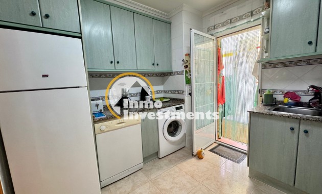 Resale - Town house - Torrevieja