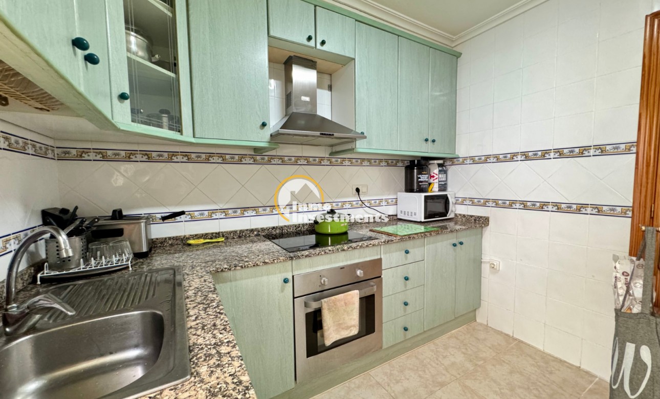 Resale - Town house - Torrevieja