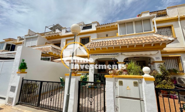 Resale - Town house - Torrevieja