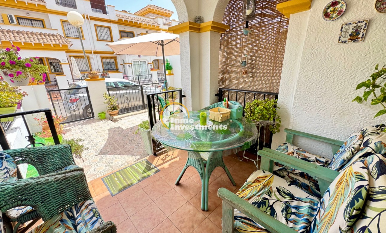 Resale - Town house - Torrevieja