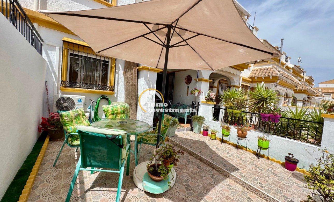 Resale - Town house - Torrevieja