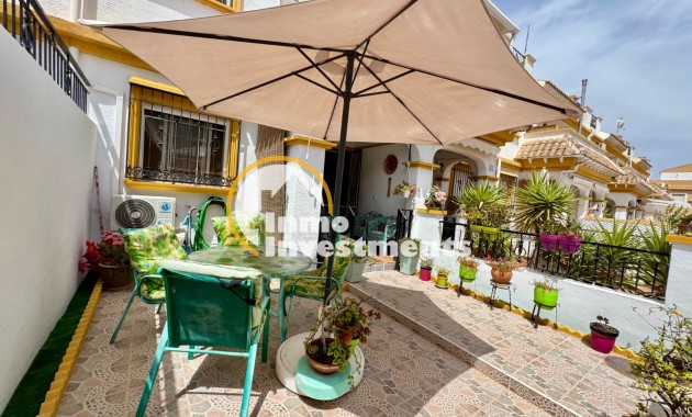 Resale - Town house - Torrevieja