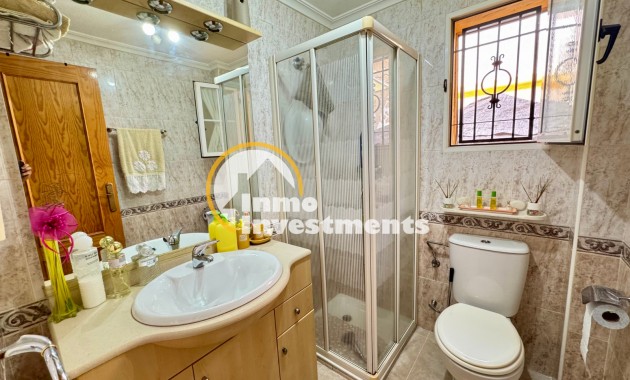 Resale - Town house - Torrevieja